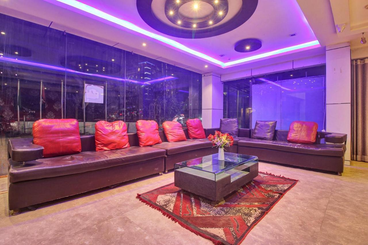 Oyo Townhouse 707 Grand Krishna Hotel Hyderabad Exterior photo